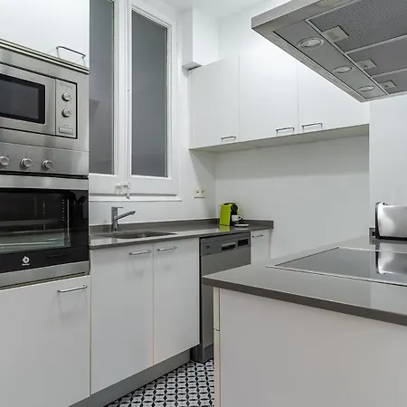 Canela Homes Rossello Apartment Barcelona