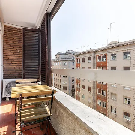 Blueground Vila De Gracia Ac Nr Park Gueell Bcn-185 Apartment *