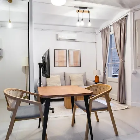 Blueground Sagrada Familia Ac Wd Elevator Bcn-180 Apartment *
