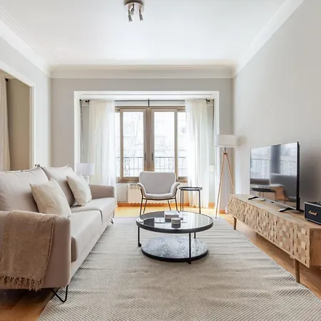 Apartment Blueground Galvany Doorman Ac Near Park Bcn-178 Barcelona