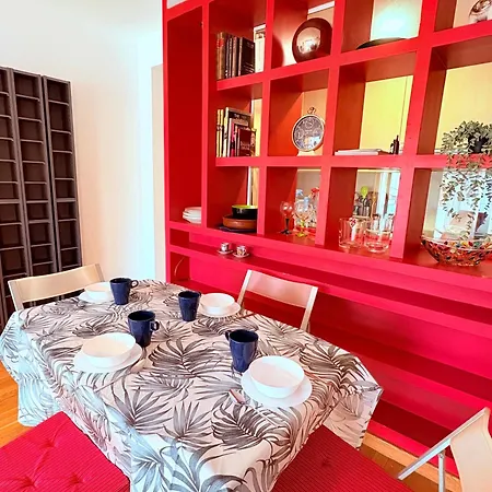 Stunning Flat For 5 People With Breakfast Included With Sagrada Familia Church View Apartment *