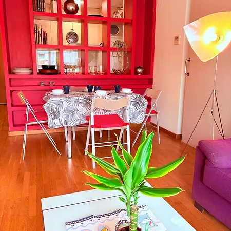Stunning Flat For 5 People With Breakfast Included With Sagrada Familia Church View Barcelona