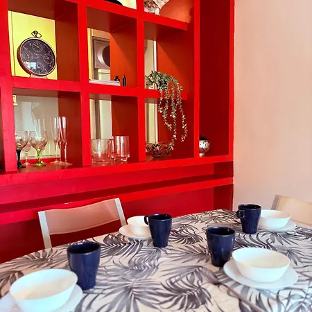 Stunning Flat For 5 People With Breakfast Included With Sagrada Familia Church View Apartment Barcelona