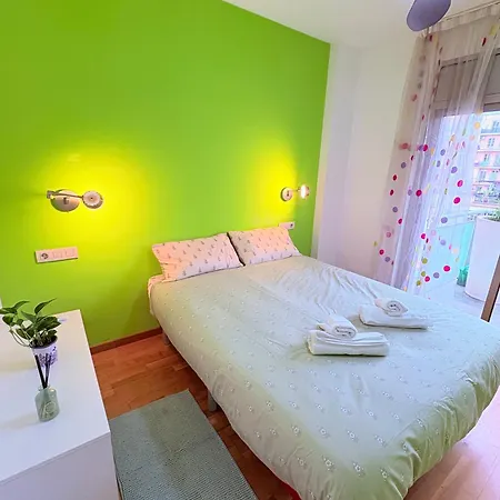 Stunning Flat For 5 People With Breakfast Included With Sagrada Familia Church View