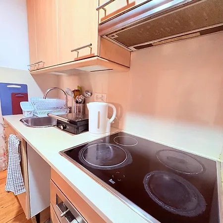Apartment Stunning Flat For 5 People With Breakfast Included With Sagrada Familia Church View Barcelona