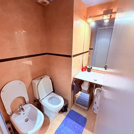Apartment Stunning Flat For 5 People With Breakfast Included With Sagrada Familia Church View Barcelona