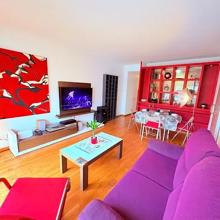 Apartment Stunning Flat For 5 People With Breakfast Included With Sagrada Familia Church View Barcelona