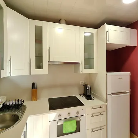 Apartment Elegant Rambla Badal Barcelona