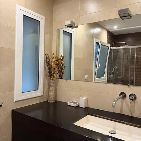 Apartment Centric 2 Bedroom *