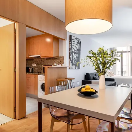 Aspasios Plaza Real Appartement