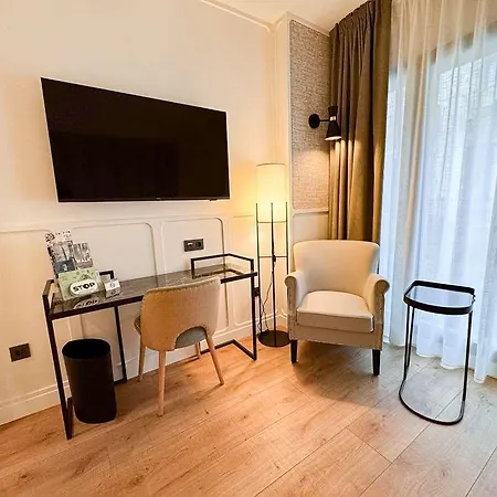 Hotel Catedral 4*