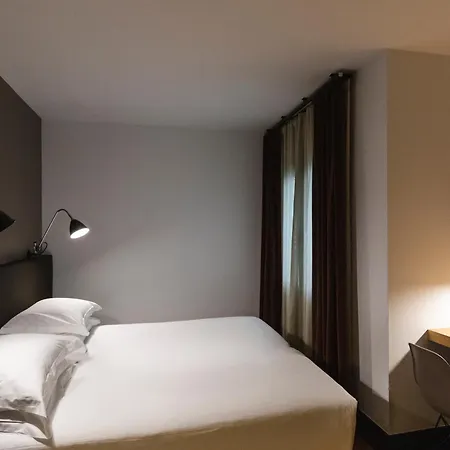 호텔 알렉산드라 호텔, 큐리오 컬렉션 바이 힐튼 바르셀로나