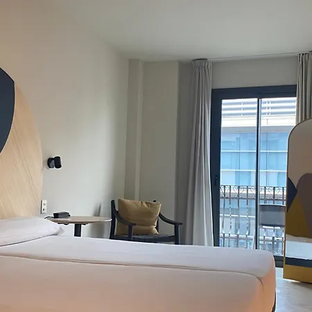 Onix Fira Hotel 3*