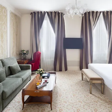 Hotel El Palace