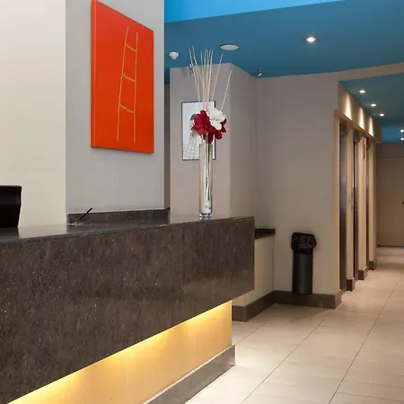 Sagrada Familia Hotell