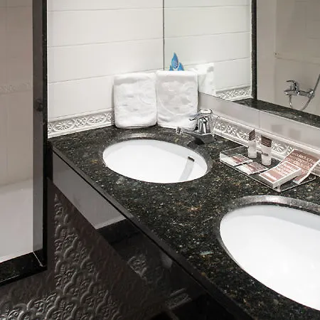 Catalonia Roma Hotel 3*
