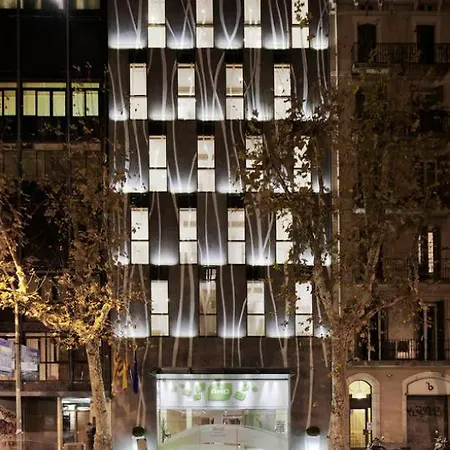 Ako Hotel 4*