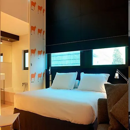 Ikonik Angli Hotel