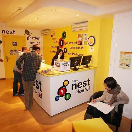 Onefam Les Corts Hostel