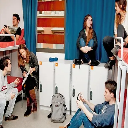 Pere Tarres Hostel