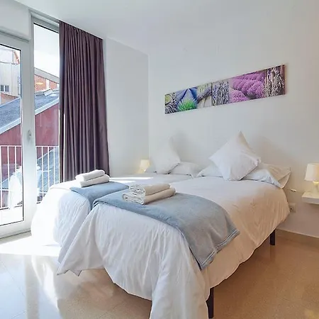Hotel Charm Paralel 2*