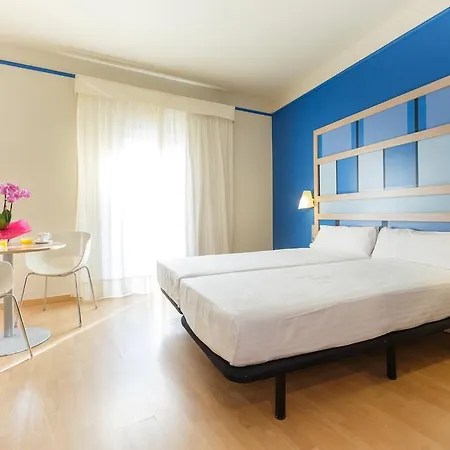 Hotel Ciutat De 3*