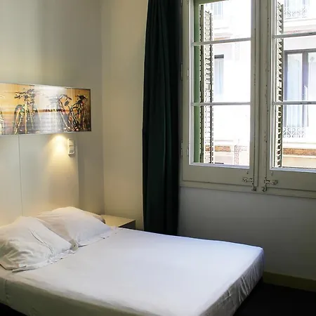 Hostel Raval Botella Private