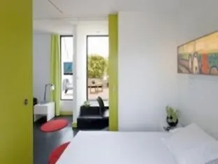 Hostel Raval Botella Private
