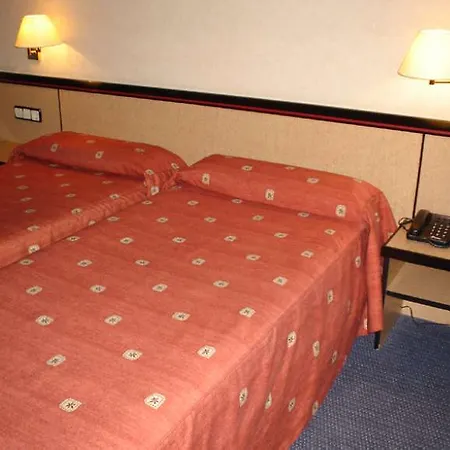 Century 3* Барселона