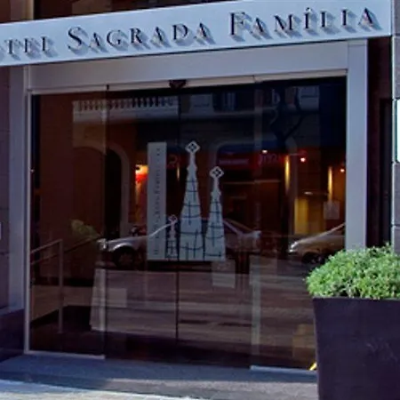 Sagrada Familia Hotell 3*