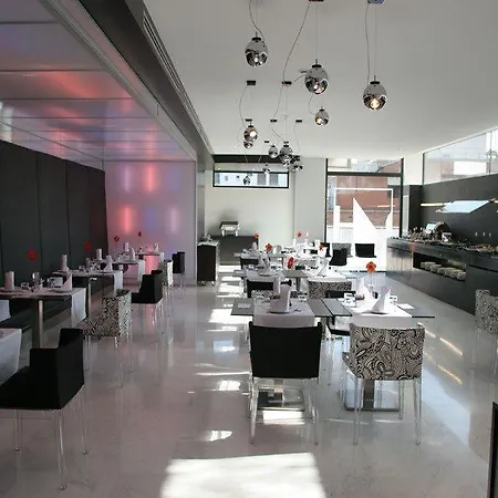 Ikonik Angli Hotel Barcelona