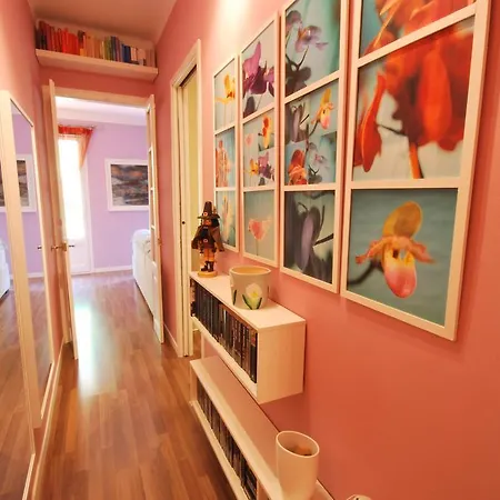 Gaudi Sdb Apartment