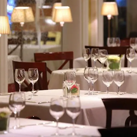 Lejlighedshotel Apartaments-hotel Hispanos 7 Suiza 4*