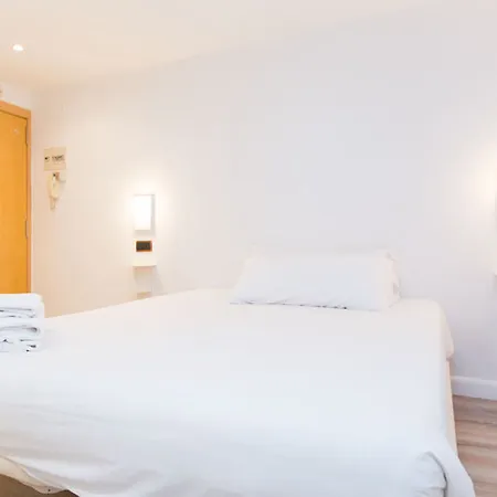 Ainb Ramblas-colon Appartement Barcelona