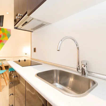 Ainb Ramblas-colon Appartement