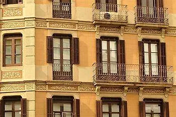 The 8 Boutique 3*
