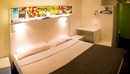 Raval Botella Private Hostel