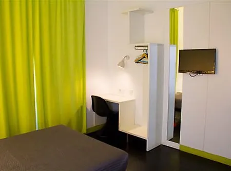 Raval Botella Private Hostel *