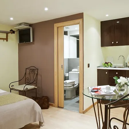 Ainb Ramblas-colon Appartement