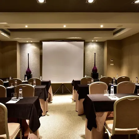 Pestana Arena Отель Барселона