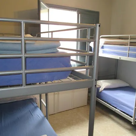 Hostal Pillow One *