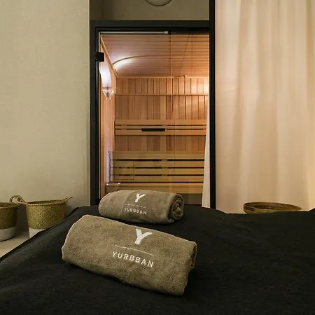 Yurbban Passage & Hotel 4*