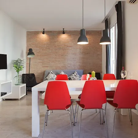 Rent Diagonal-aribau 3*