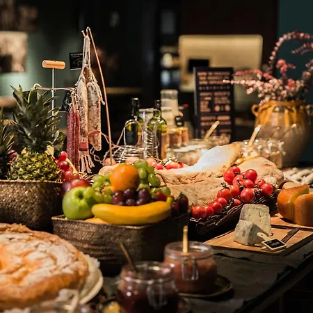 Yurbban Trafalgar Hotel Barcelona