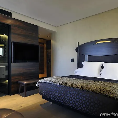 Bagues, A Small Luxury Of The World Hotel