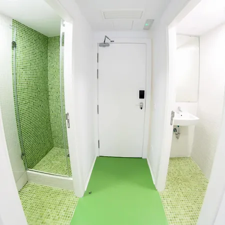Sant Jordi Sagrada Familia Hostel Barcelona