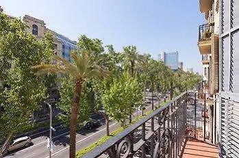 Rent Diagonal-aribau 3*