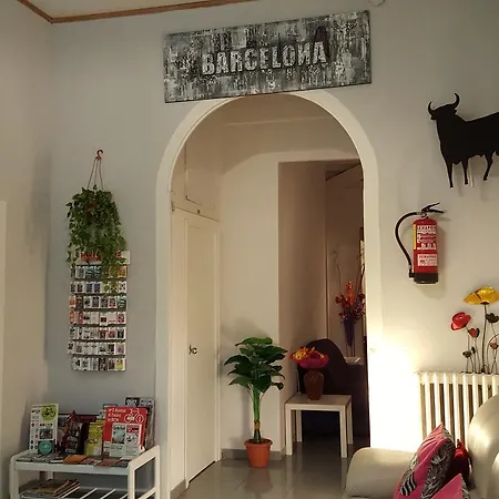 Ella Boqueria Гостевой дом
