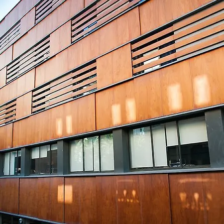 Hostel Pere Tarres *