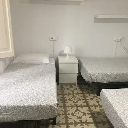 巴塞罗那四方旅馆